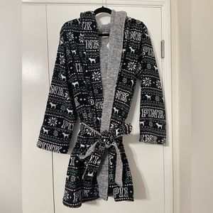 NWT Victorias Secret PINK Plush Robe